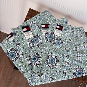 Tommy Hilfiger Paisley Blue & White Placemats Set of Four NEW
